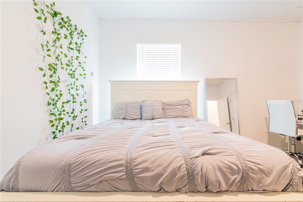 En Venta: $745,000 (6 camas, 4 baños, 4182 Pies cuadrados)