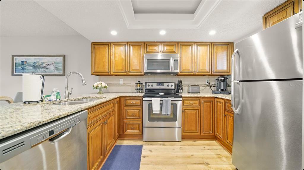For Sale: $499,000 (2 beds, 2 baths, 1044 Square Feet)