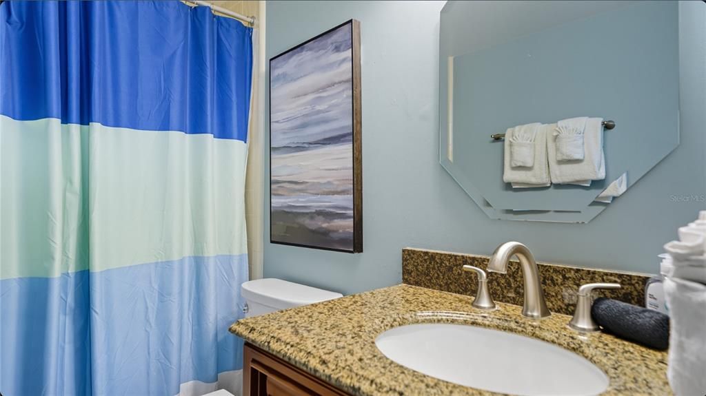 For Sale: $499,000 (2 beds, 2 baths, 1044 Square Feet)
