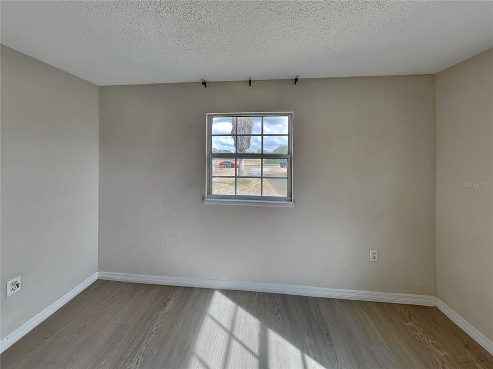 For Rent: $1,495 (2 beds, 1 baths, 816 Square Feet)