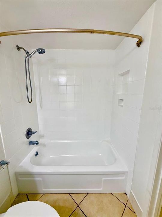 В аренду: $1,395 (1 спален, 1 ванн, 710 Квадратных фут)