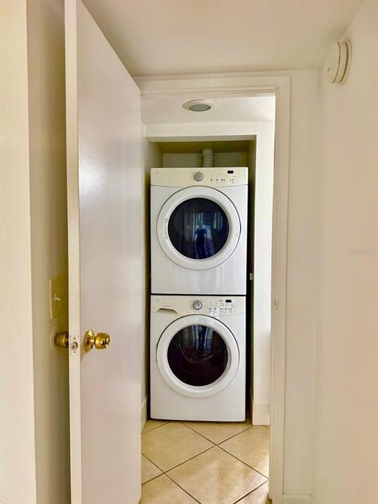 В аренду: $1,395 (1 спален, 1 ванн, 710 Квадратных фут)