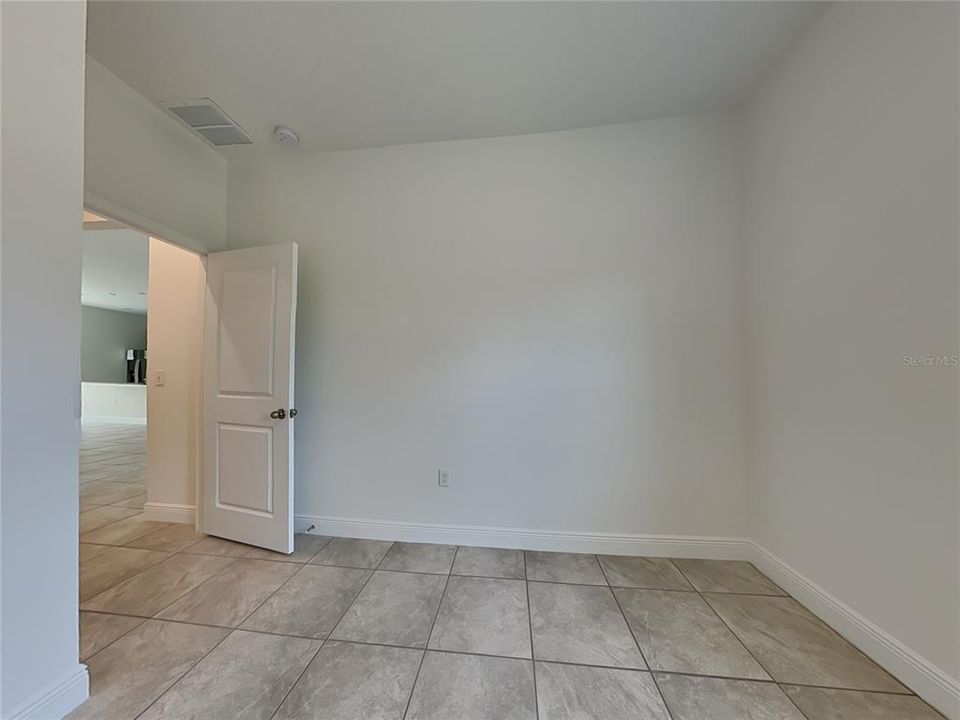 For Rent: $1,799 (4 beds, 2 baths, 1580 Square Feet)