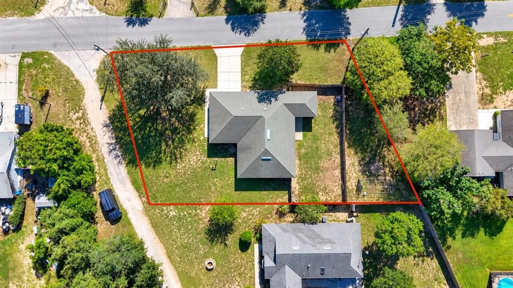 For Sale: $275,000 (4 beds, 2 baths, 1562 Square Feet)