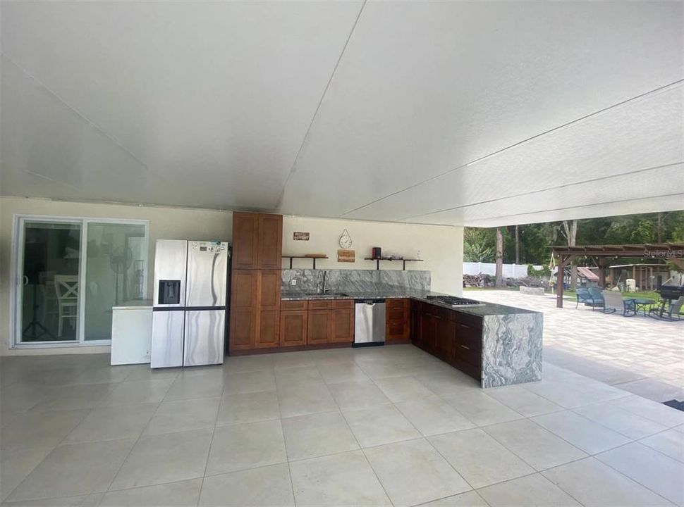 For Sale: $359,900 (4 beds, 2 baths, 1730 Square Feet)
