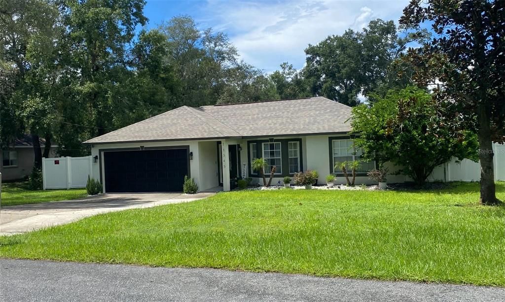 For Sale: $359,900 (4 beds, 2 baths, 1730 Square Feet)
