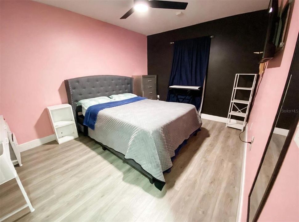 For Sale: $359,900 (4 beds, 2 baths, 1730 Square Feet)