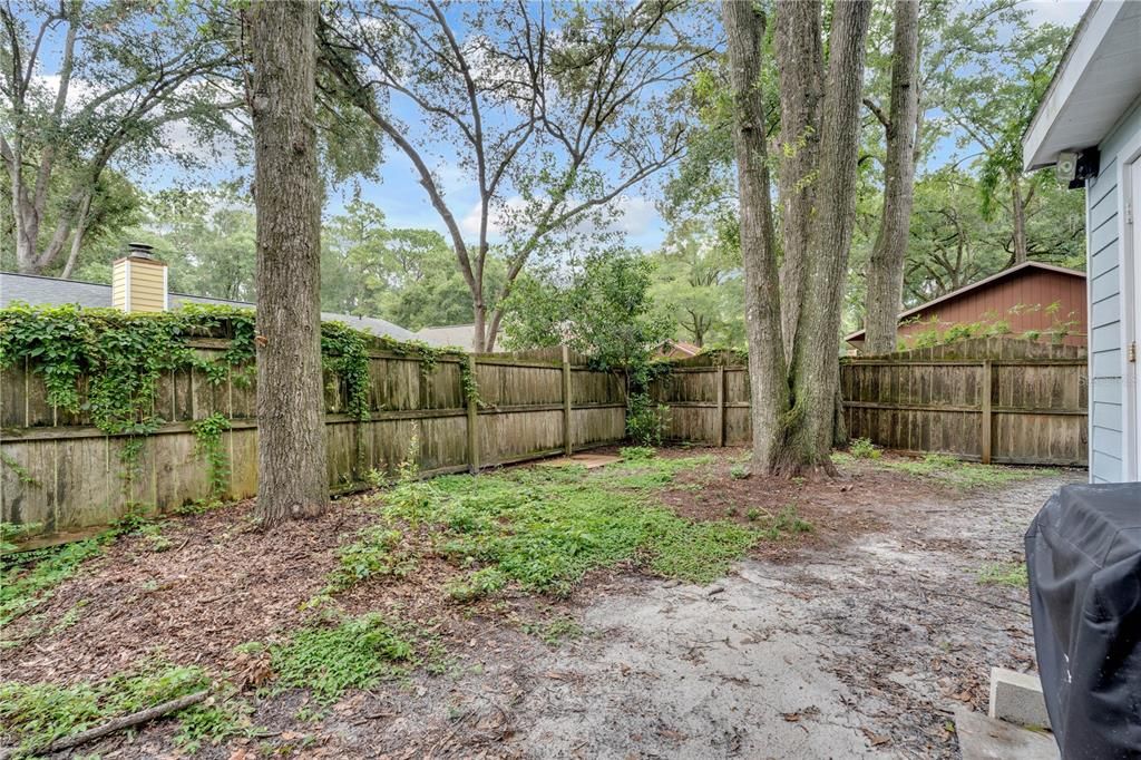 For Sale: $209,999 (2 beds, 1 baths, 1030 Square Feet)