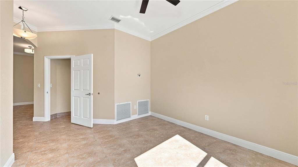 For Sale: $449,000 (3 beds, 2 baths, 2291 Square Feet)