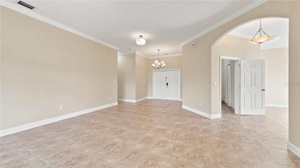For Sale: $449,000 (3 beds, 2 baths, 2291 Square Feet)