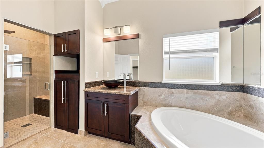 For Sale: $449,000 (3 beds, 2 baths, 2291 Square Feet)
