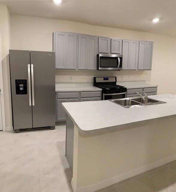В аренду: $1,700 (2 спален, 2 ванн, 1603 Квадратных фут)