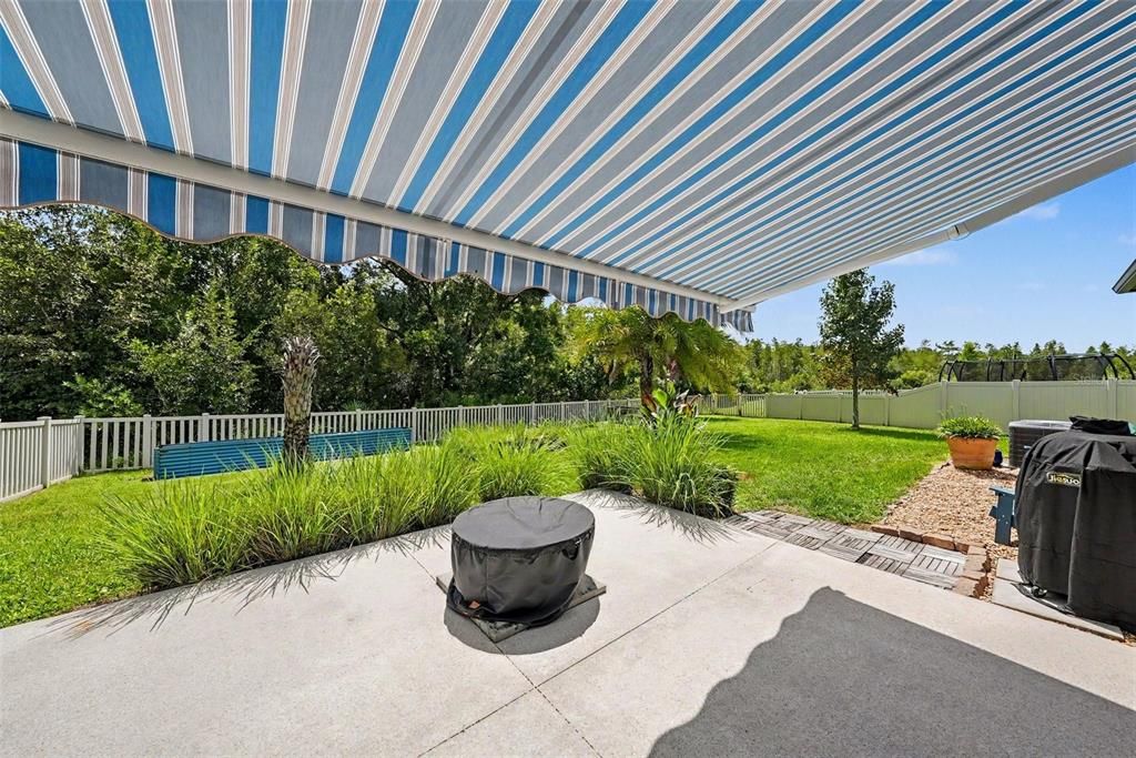 For Sale: $430,000 (4 beds, 3 baths, 2061 Square Feet)