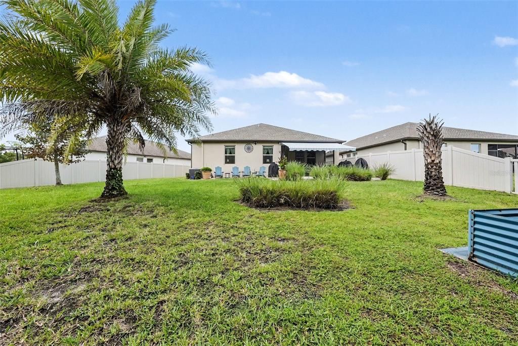 For Sale: $430,000 (4 beds, 3 baths, 2061 Square Feet)