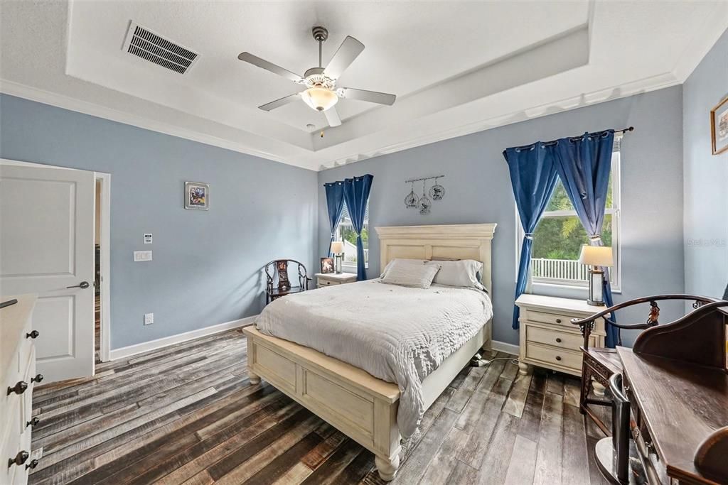 For Sale: $430,000 (4 beds, 3 baths, 2061 Square Feet)