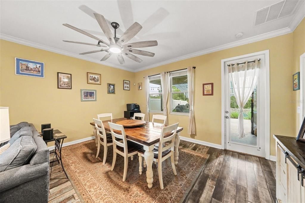 For Sale: $430,000 (4 beds, 3 baths, 2061 Square Feet)