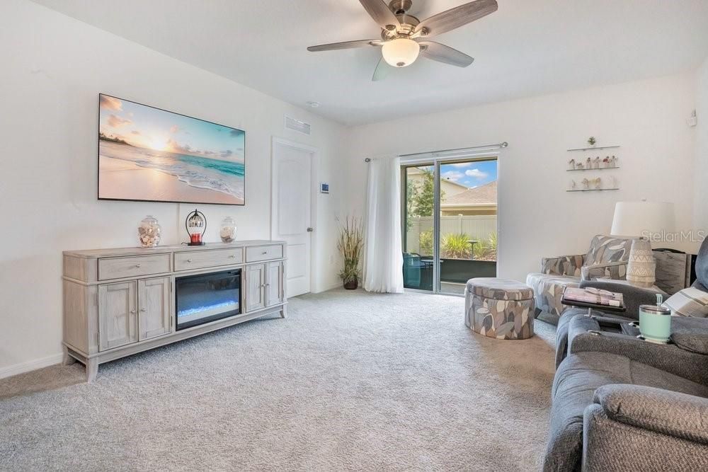 For Sale: $365,000 (3 beds, 2 baths, 1501 Square Feet)