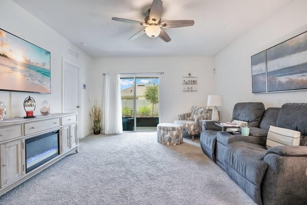 For Sale: $365,000 (3 beds, 2 baths, 1501 Square Feet)