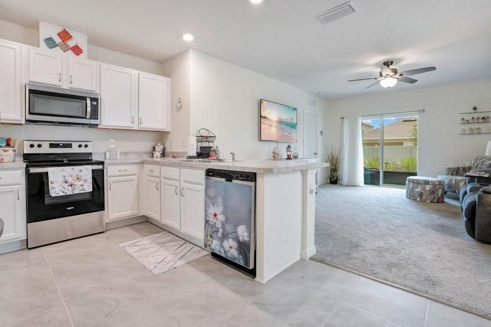 For Sale: $365,000 (3 beds, 2 baths, 1501 Square Feet)