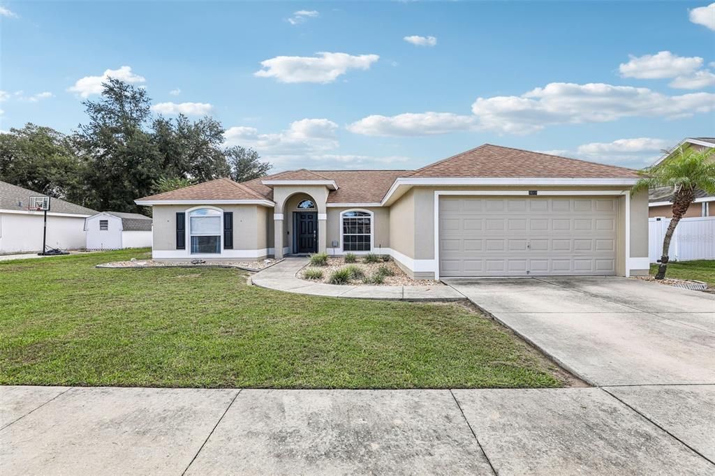 For Sale: $349,000 (3 beds, 2 baths, 1552 Square Feet)