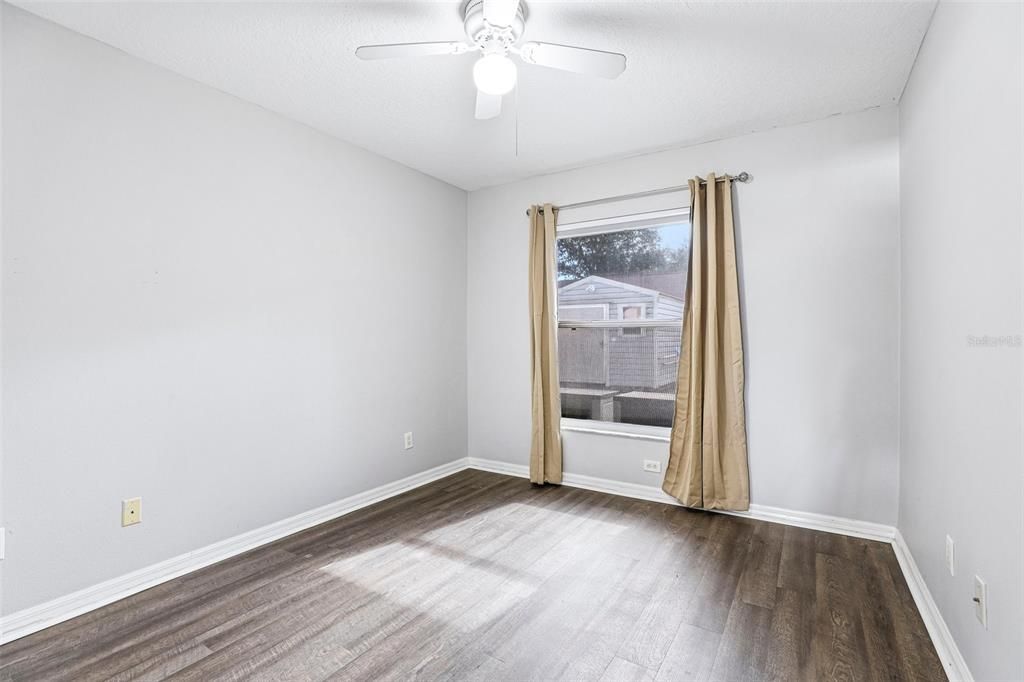 For Sale: $349,000 (3 beds, 2 baths, 1552 Square Feet)