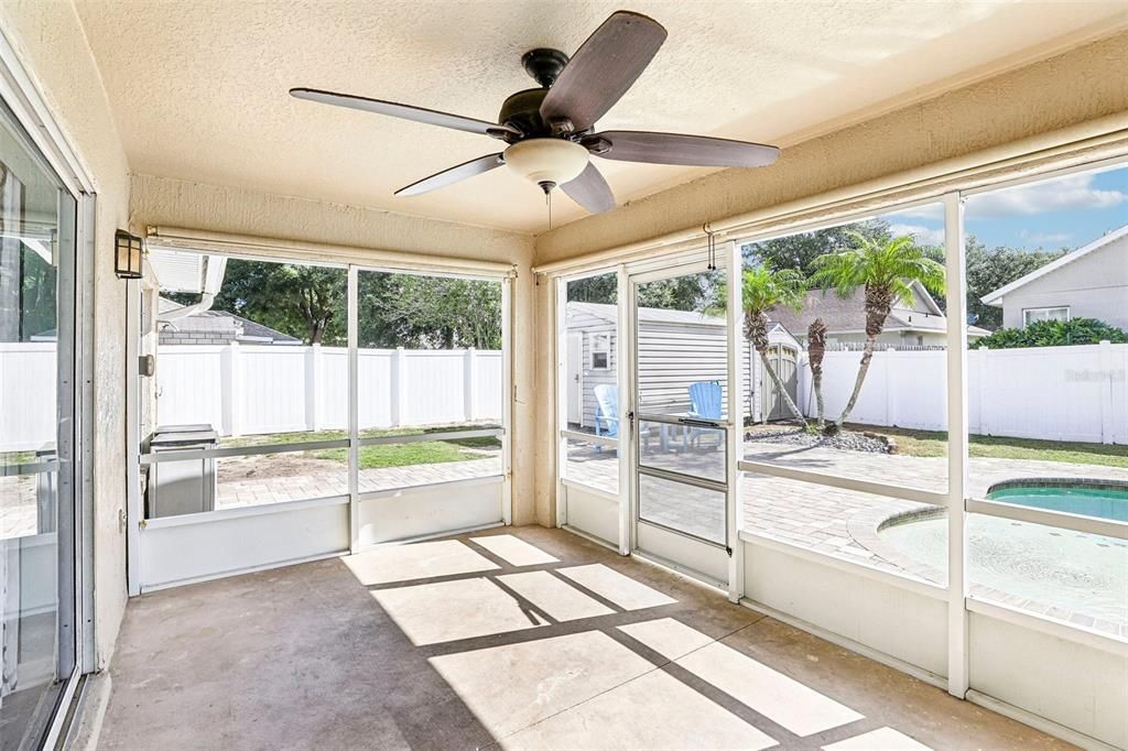 For Sale: $349,000 (3 beds, 2 baths, 1552 Square Feet)