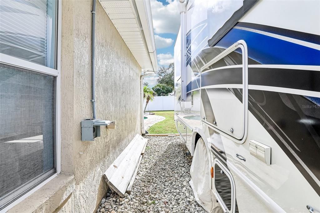 For Sale: $349,000 (3 beds, 2 baths, 1552 Square Feet)