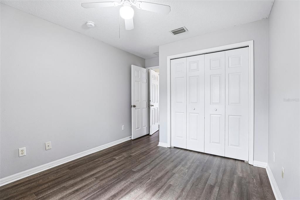 For Sale: $349,000 (3 beds, 2 baths, 1552 Square Feet)