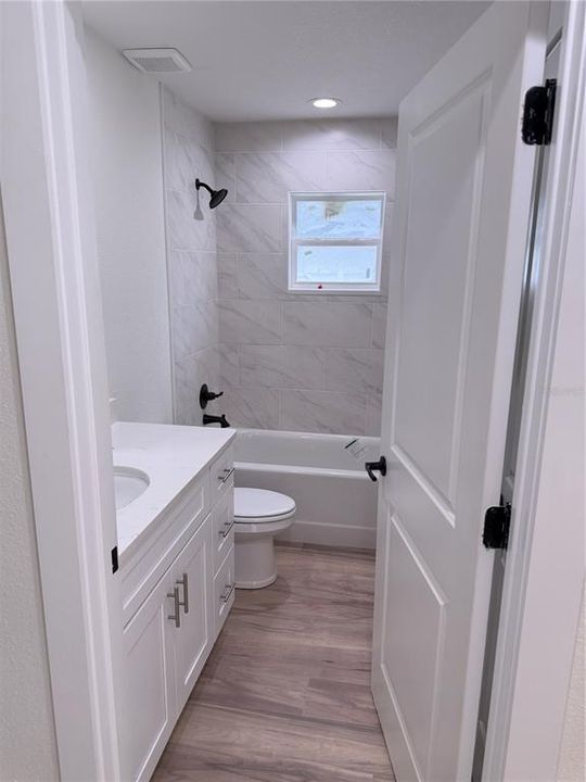 For Sale: $279,900 (3 beds, 2 baths, 1363 Square Feet)