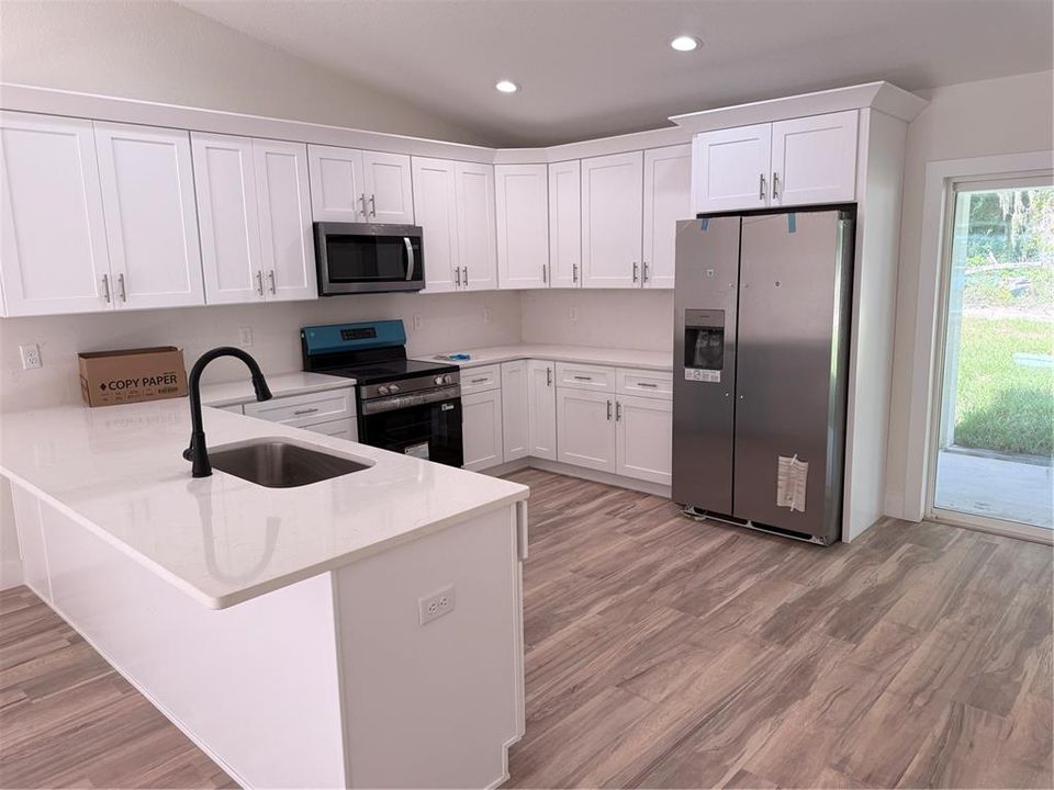 For Sale: $279,900 (3 beds, 2 baths, 1363 Square Feet)