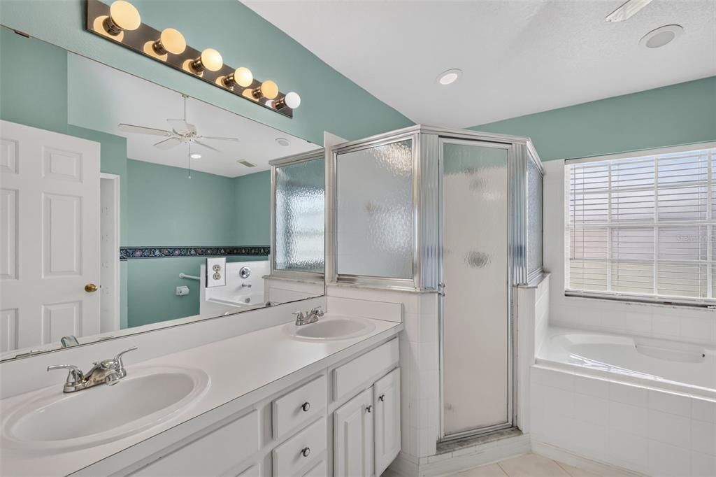 For Sale: $255,000 (3 beds, 2 baths, 1772 Square Feet)