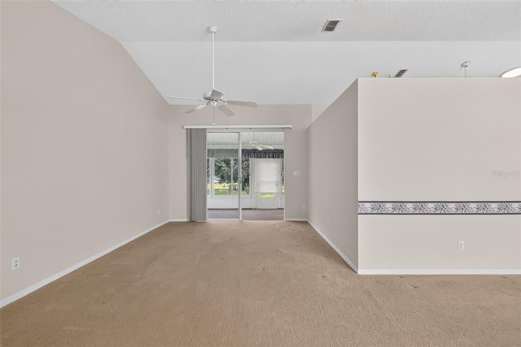 For Sale: $255,000 (3 beds, 2 baths, 1772 Square Feet)