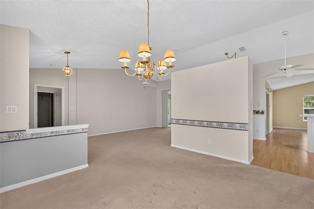 For Sale: $255,000 (3 beds, 2 baths, 1772 Square Feet)