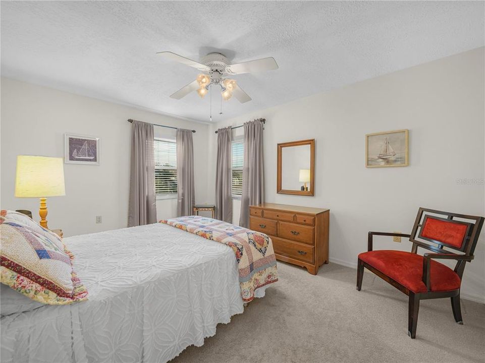 For Sale: $299,900 (3 beds, 2 baths, 1899 Square Feet)