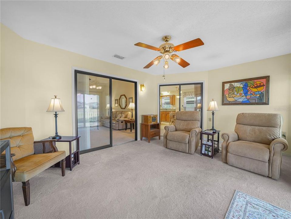 For Sale: $299,900 (3 beds, 2 baths, 1899 Square Feet)