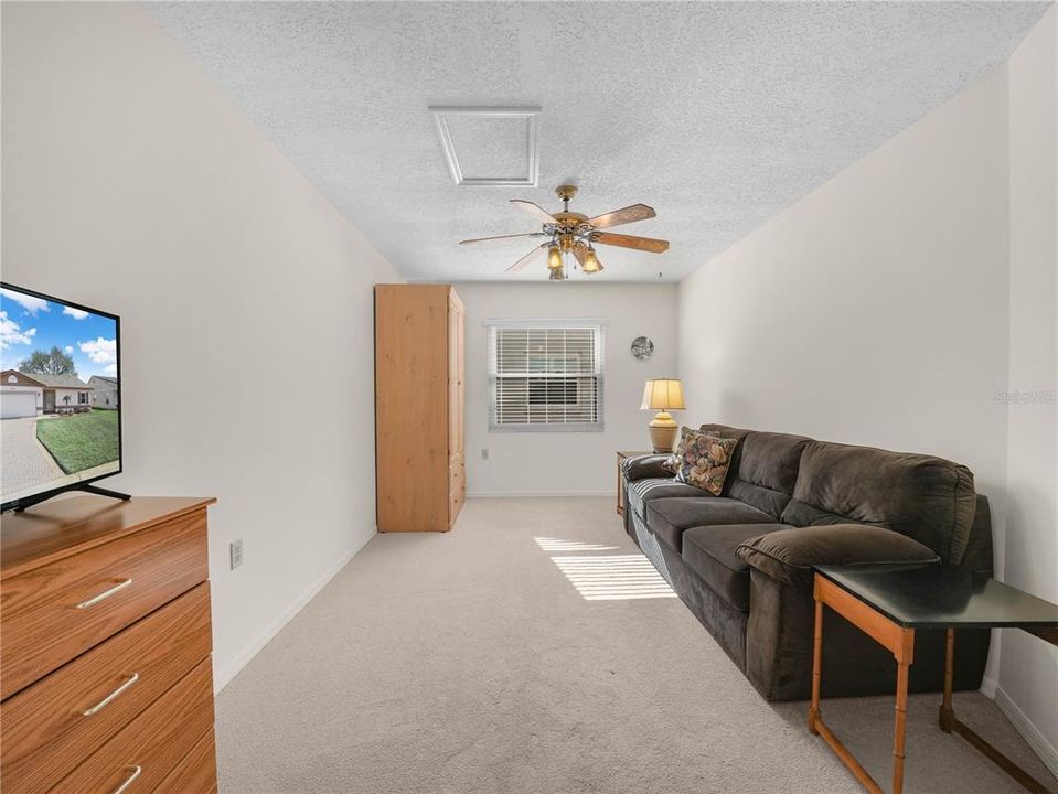 For Sale: $299,900 (3 beds, 2 baths, 1899 Square Feet)