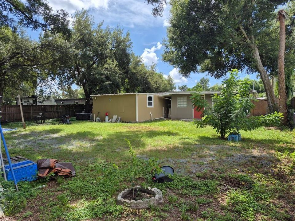 For Sale: $419,900 (5 beds, 4 baths, 1976 Square Feet)