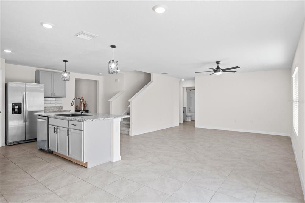 For Rent: $2,500 (5 beds, 3 baths, 2605 Square Feet)