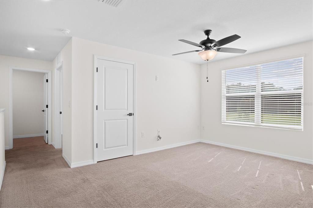 For Rent: $2,500 (5 beds, 3 baths, 2605 Square Feet)