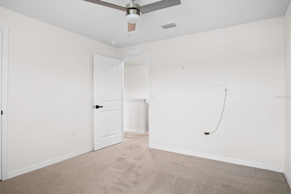 For Rent: $2,500 (5 beds, 3 baths, 2605 Square Feet)