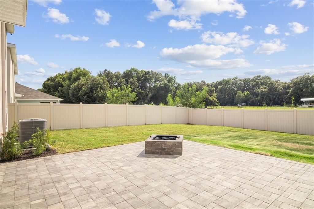 For Rent: $2,500 (5 beds, 3 baths, 2605 Square Feet)