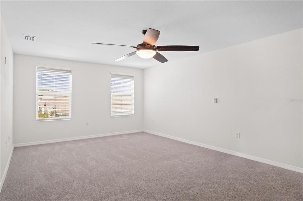 For Rent: $2,500 (5 beds, 3 baths, 2605 Square Feet)