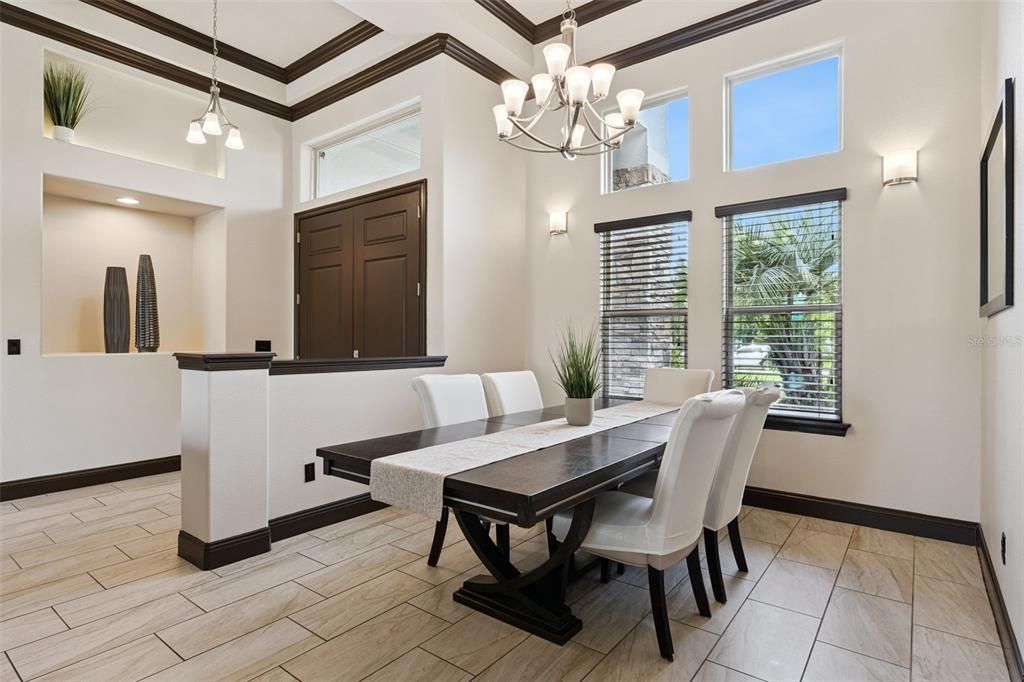 En Venta: $979,000 (4 camas, 4 baños, 3131 Pies cuadrados)