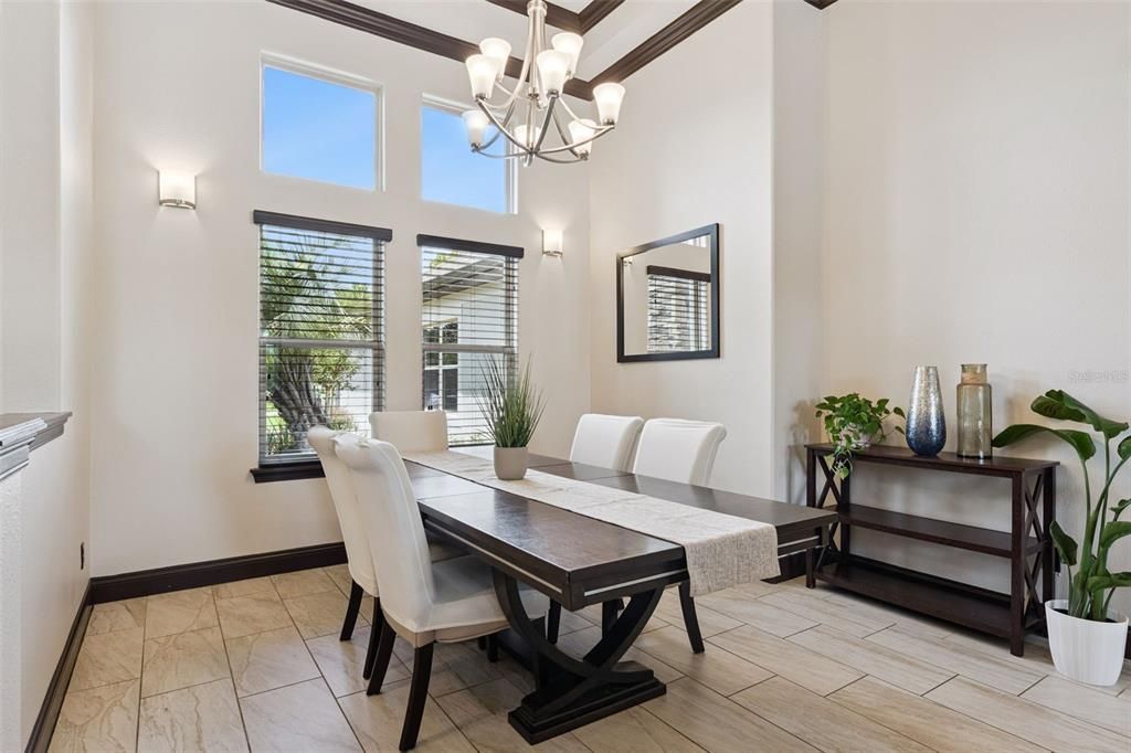 En Venta: $979,000 (4 camas, 4 baños, 3131 Pies cuadrados)