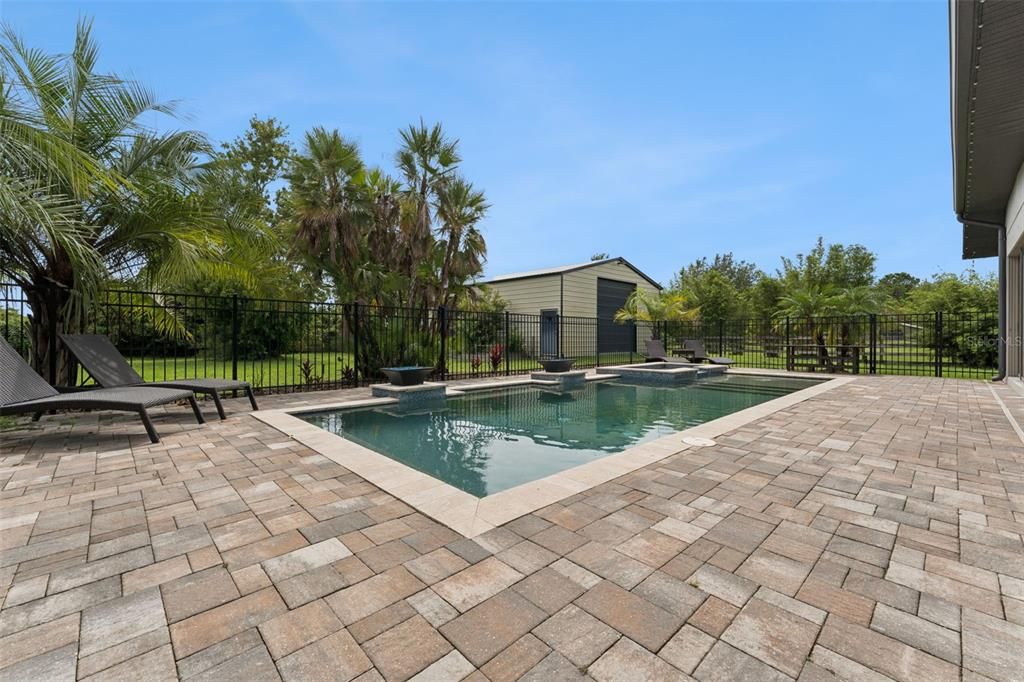 En Venta: $979,000 (4 camas, 4 baños, 3131 Pies cuadrados)