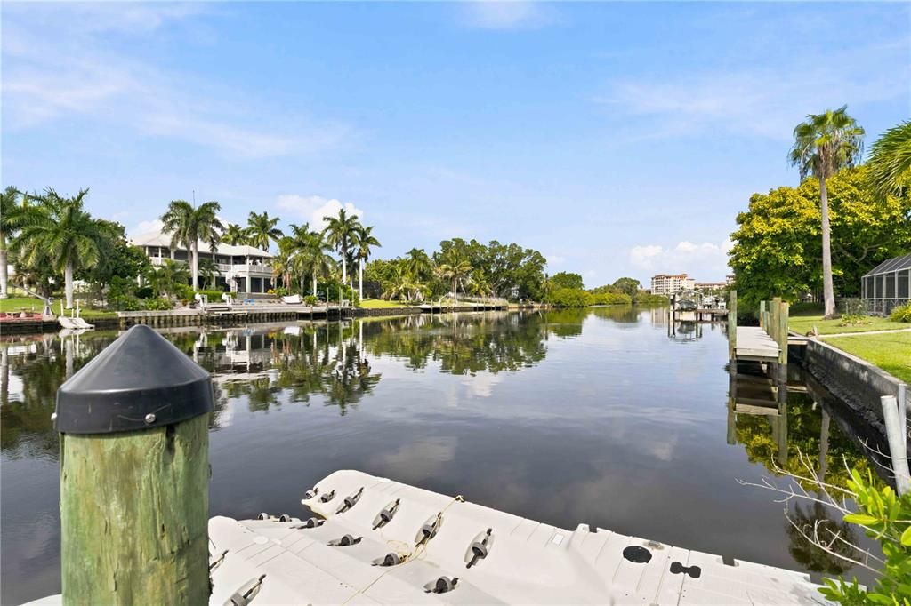 For Sale: $1,650,000 (6 beds, 4 baths, 4433 Square Feet)
