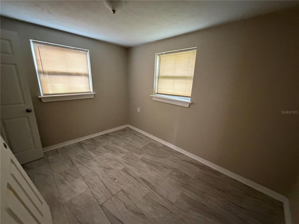 Active With Contract: $119,900 (2 beds, 1 baths, 672 Square Feet)