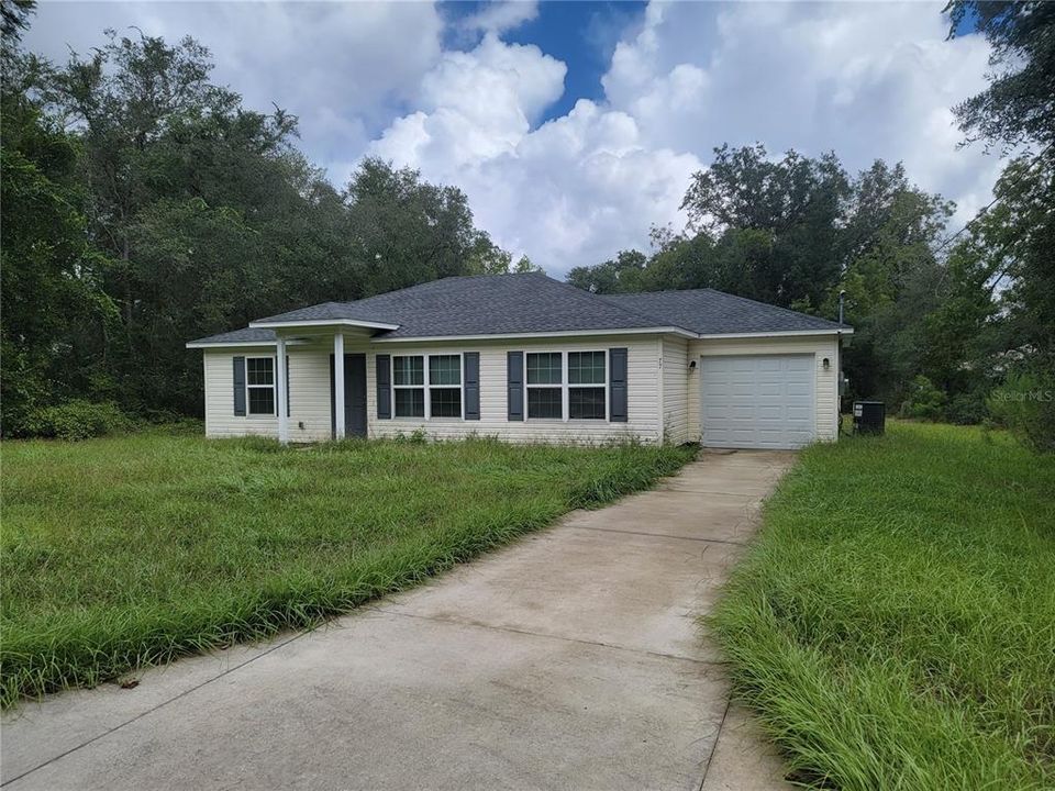 For Sale: $212,500 (3 beds, 2 baths, 1177 Square Feet)