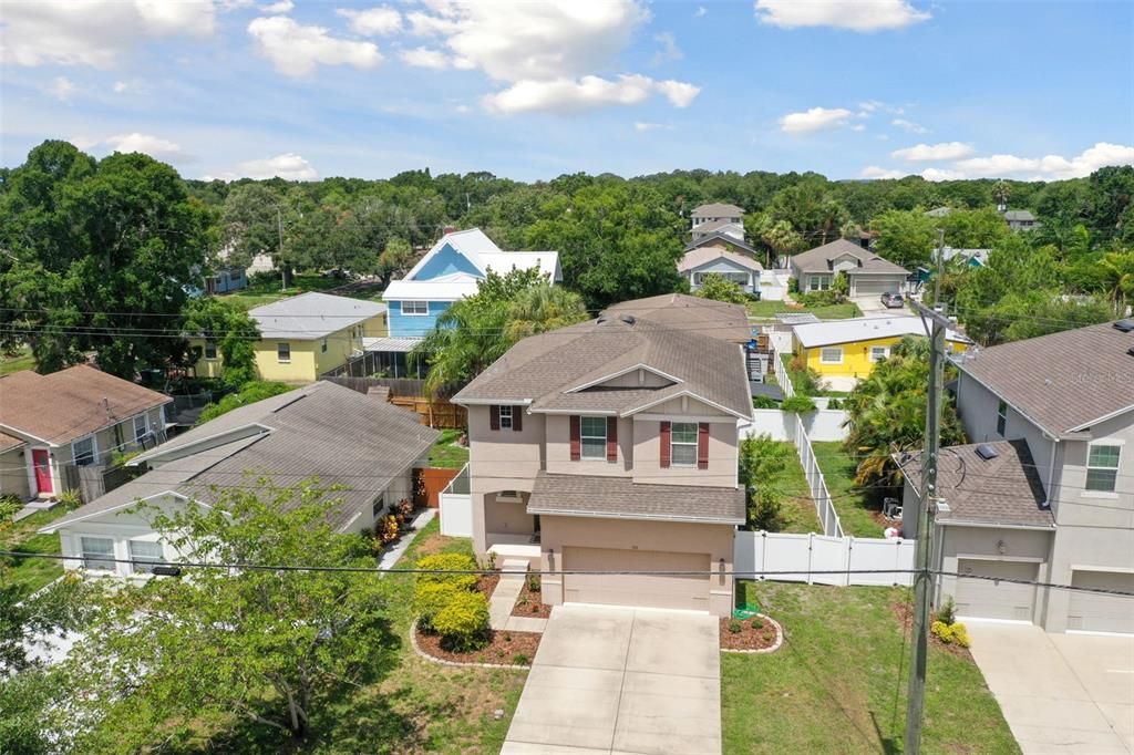 For Rent: $3,600 (4 beds, 2 baths, 1811 Square Feet)
