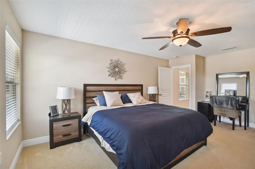 For Rent: $3,600 (4 beds, 2 baths, 1811 Square Feet)